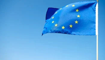 А мультишенгены точно всё? Туристы пытаются увидеть перемены из-за санкций Еврокомиссии