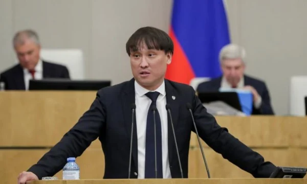 Тарбаев: экскурсии по крышам Петербурга нужно легализовать и упорядочить