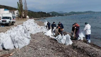 Пожарные ликвидировали открытое горение на морском терминале в Туапсе