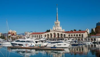 У туристов появилась возможность недорого слетать в Сочи в конце лета