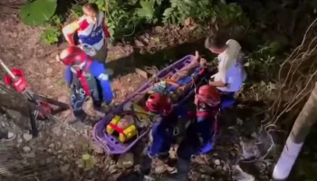 На Пхукете ночная гонка по горной дороге едва не стоила россиянину жизни На Пхукете ночная гонка по горной дороге едва не стоила россиянину жизни