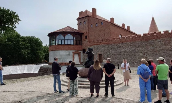 Калининградских гидов, несущих туристам околесицу, предложили снимать на видео Калининградских гидов, несущих туристам околесицу, предложили снимать на видео