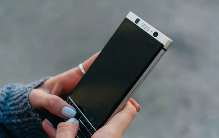 Ограничения мобильного интернета: смартфоны стали  ненадежными помощниками в поездках по России