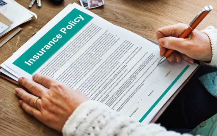 Авиакомпании начали требовать страховку для посадки на рейсы в Грузию Авиакомпании начали требовать страховку для посадки на рейсы в Грузию