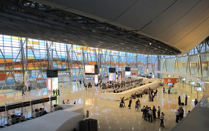 Турист узнал об отмене рейса из Еревана за четыре дня до вылета