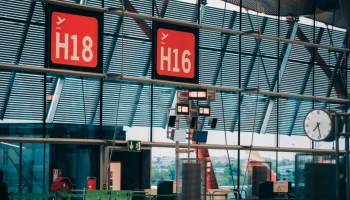 Туристы жалуются, что Turkish Airlines перестала бесплатно кормить на пересадках в Стамбуле