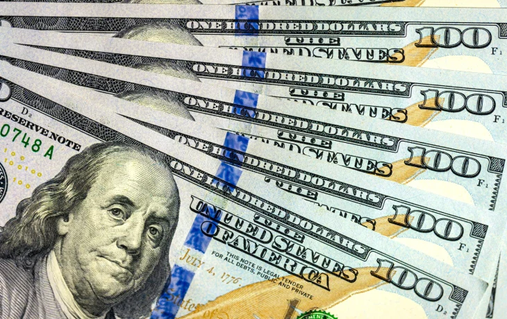 Россиянам объяснили, почему сейчас самое время покупать валюту