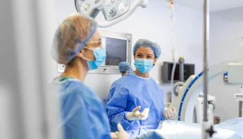 Страховщик пояснил, как действовать родственникам туристки, впавшей в кому в Египте