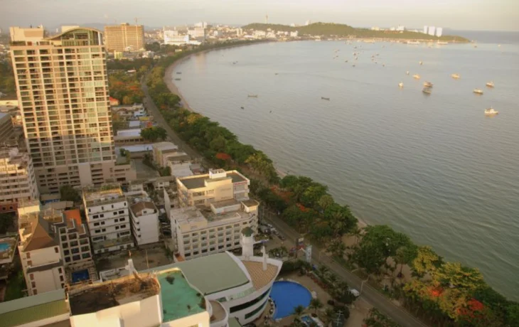 Рейсы из Нячанга и в Паттайю задерживаются на 7&ndash;14 часов после вынужденной посадки самолета в Китае