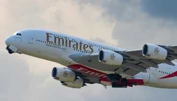 Несмотря на полупустые А380, Emirates не сократит количество рейсов Москва – Дубай Несмотря на полупустые А380, Emirates не сократит количество рейсов Москва – Дубай
