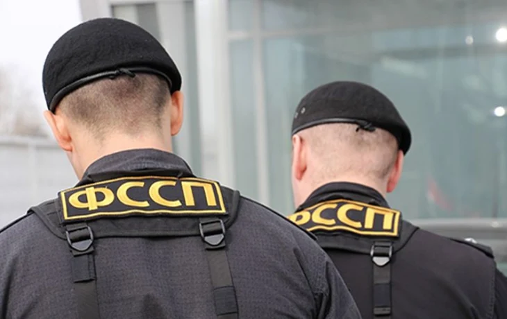 Почти 9 миллионов россиян не могут отправиться за границу из-за запрета на выезд