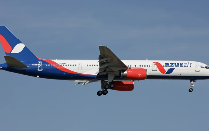 Российские туристы вторые сутки ждут вылета AZUR air из Антальи