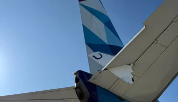 В аэропорту Сочи столкнулись самолеты Utair и NordStar