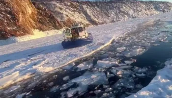 Власти открыли ледовую переправу на Ольхон
