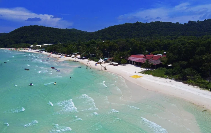 Туристов пугают отравлениями на курортах Вьетнама после купания в море Туристов пугают отравлениями на курортах Вьетнама после купания в море