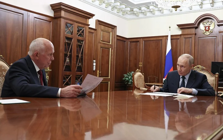 Глава Ростеха доложил Владимиру Путину о сроках выпуска новых пассажирских самолетов