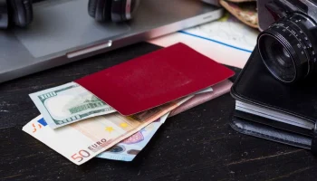 Как в новогодние праздники работают визовые центры и консульства в Москве