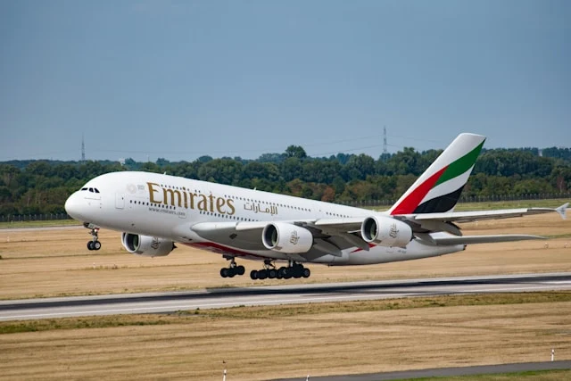 Emirates готова вернуть деньги пассажирам за некоторые билеты в ОАЭ Emirates готова вернуть деньги пассажирам за некоторые билеты в ОАЭ