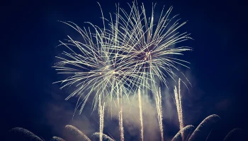 Только один регион России запланировал масштабные салюты в новогоднюю ночь