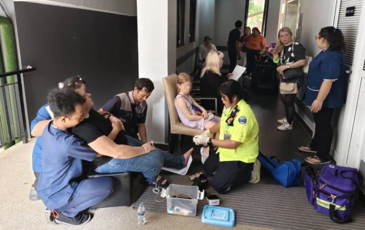 СМИ: лифт с российскими туристами рухнул в отеле Таиланда СМИ: лифт с российскими туристами рухнул в отеле Таиланда