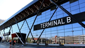 Из Питера до Москвы пассажиры из-за &laquo;ковра&raquo; летели 5 часов