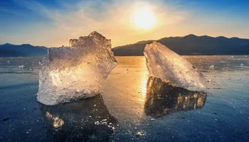 Более 3 тысяч туристов остаются заблокированными на острове Ольхон