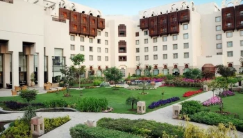 Ковры и арабески: что известно об отеле, где пройдут переговоры о мире на Ближнем Востоке