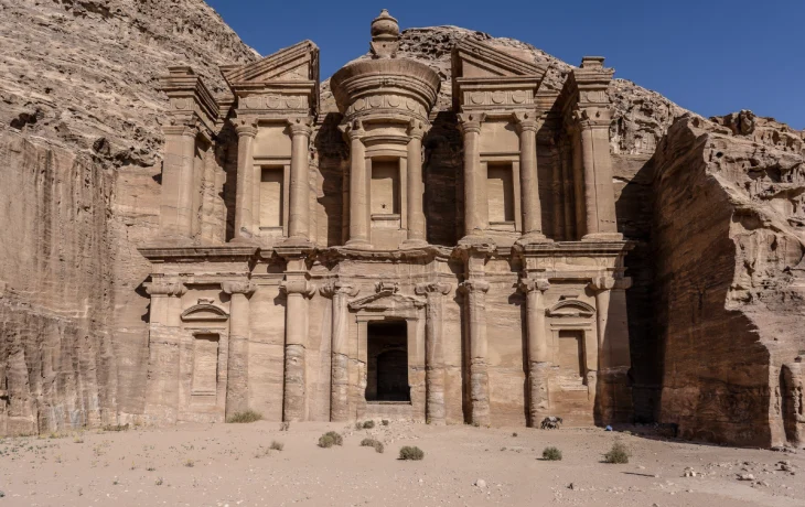 Российские туристы волнуются из-за новых правил пребывания в Иордании Российские туристы волнуются из-за новых правил пребывания в Иордании