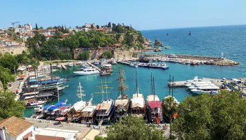 Туроператоры наращивают число рейсов в Анталью из российских городов