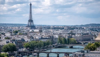 Туристам предложили улететь в Европу за 5 тысяч рублей Туристам предложили улететь в Европу за 5 тысяч рублей