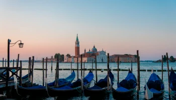 Генконсульство Италии в Москве в феврале приостановит прием документов на визы