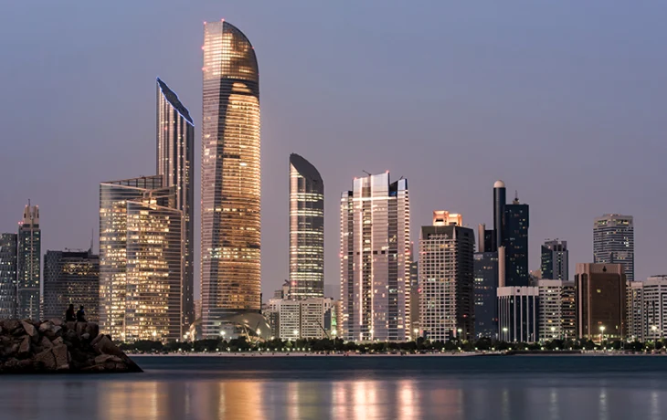 Российские туристы готовятся вылететь из Абу-Даби в Москву Российские туристы готовятся вылететь из Абу-Даби в Москву