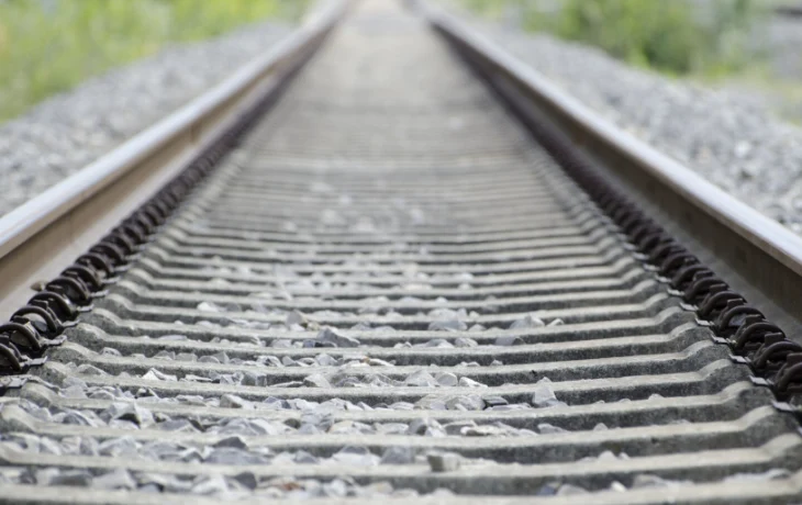 Поезда в Москву опаздывают из-за схода цистерн