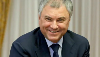 Володин: чиновникам следует отказаться от заграничного отдыха
