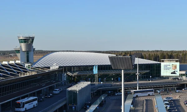 Пассажирка рейса, вынужденно севшего в Хельсинки, рассказала об отношении к россиянам в аэропорту