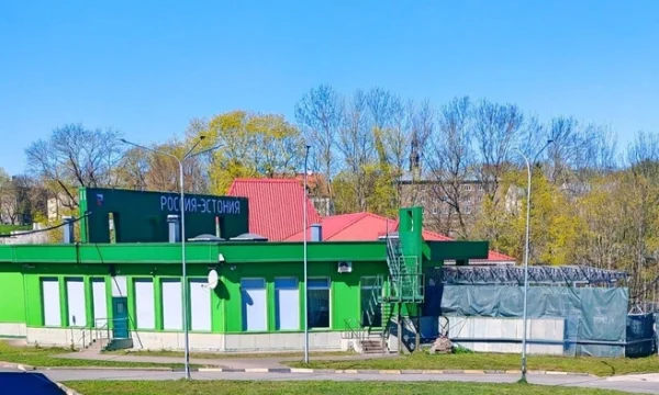 Эстония не пустила в Россию туристов с калькулятором, дрелью и автомойкой