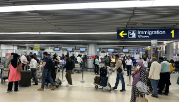 5 пересадок и 4 дня: как туристы выбирались из ОАЭ в Москву через Оман, Бангладеш и Египет