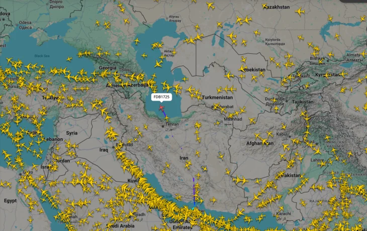 Иран временно закрывал воздушное пространство: рейсы разворачивали, маршруты меняли