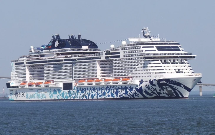 Круизные компании отменяют морские путешествия по Персидскому заливу Круизные компании отменяют морские путешествия по Персидскому заливу