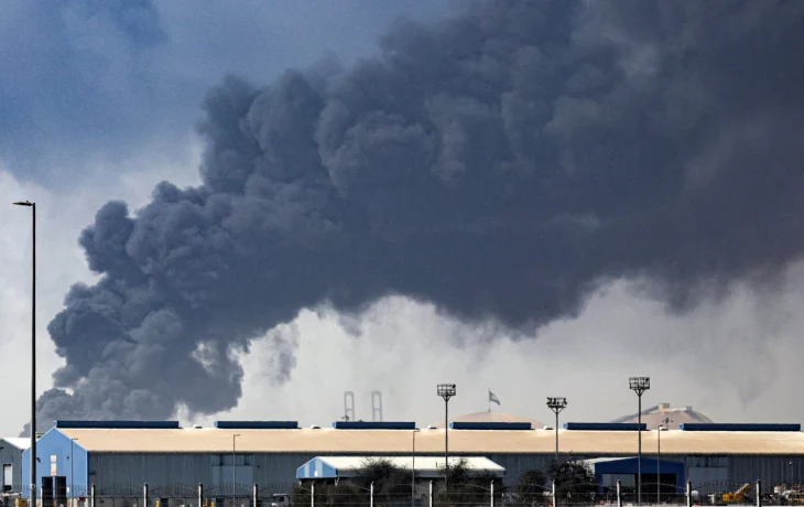 СМИ: в Дубае задержали туриста за съемку атак БПЛА