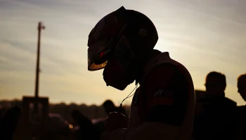 Туристам не удастся попасть на &laquo;Формулу-1&raquo; в Бахрейне и Саудовской Аравии