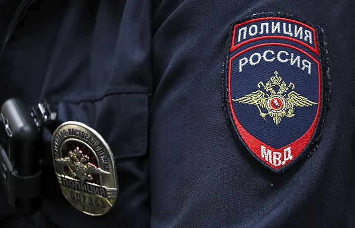 В Шереметьево мужчина бросил ребенка на пол: малыш в коме В Шереметьево мужчина бросил ребенка на пол: малыш в коме