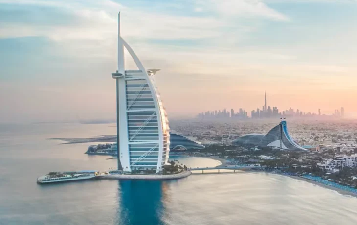 Отель Jumeirah Burj Al Arab в Дубае закроют на 18 месяцев для реставрации Отель Jumeirah Burj Al Arab в Дубае закроют на 18 месяцев для реставрации