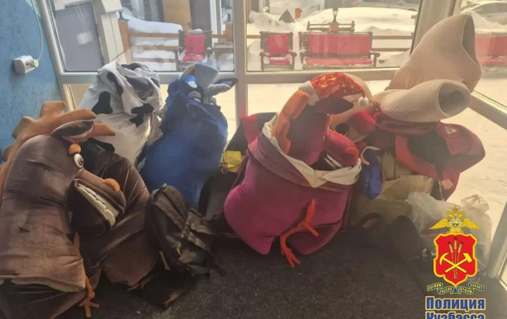 Лошадь и зебра в Шерегеше оказались в полиции из-за приставаний к туристам