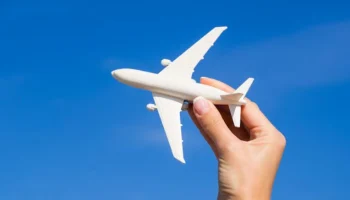 Росавиация попросила авиакомпании найти способы не завышать цены на билеты в период праздников