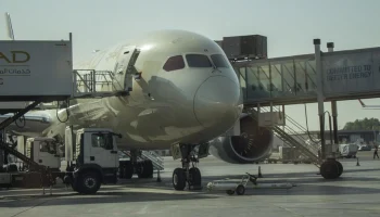 Группа школьников застряла в Дубае из-за конфликта на Ближнем Востоке