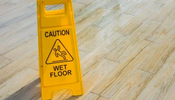 Пассажирка отсудила более 700 тысяч рублей у аэропорта Сочи