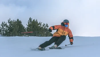 СМИ: более 100 горнолыжных инструкторов обратились к губернатору из-за проблем с работой в Шерегеше