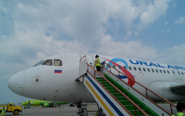 «Уральские авиалинии» уволили пилота и бортпроводника за пьянство «Уральские авиалинии» уволили пилота и бортпроводника за пьянство