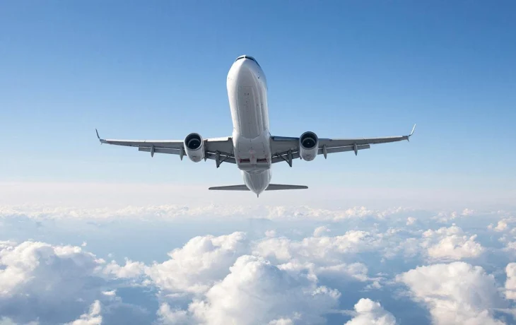 Ространснадзор начал проверку авиакомпании AZUR air